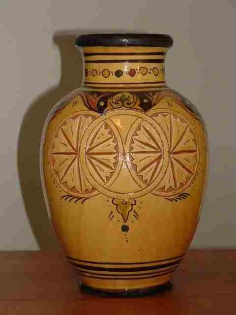 Carved Vase 4 (14") Carved Vase 4 (14")